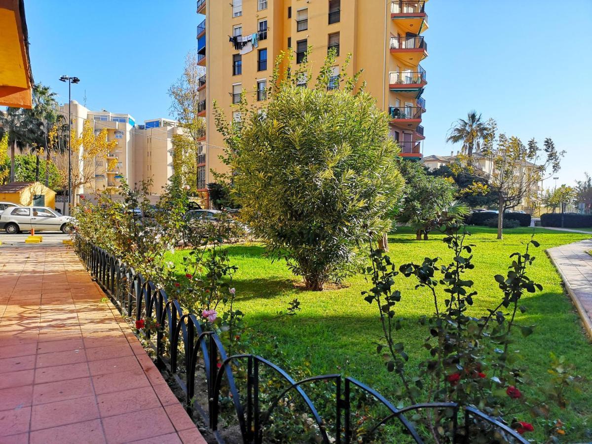 Berlin Playa - Torremolinos Apartment Bagian luar foto
